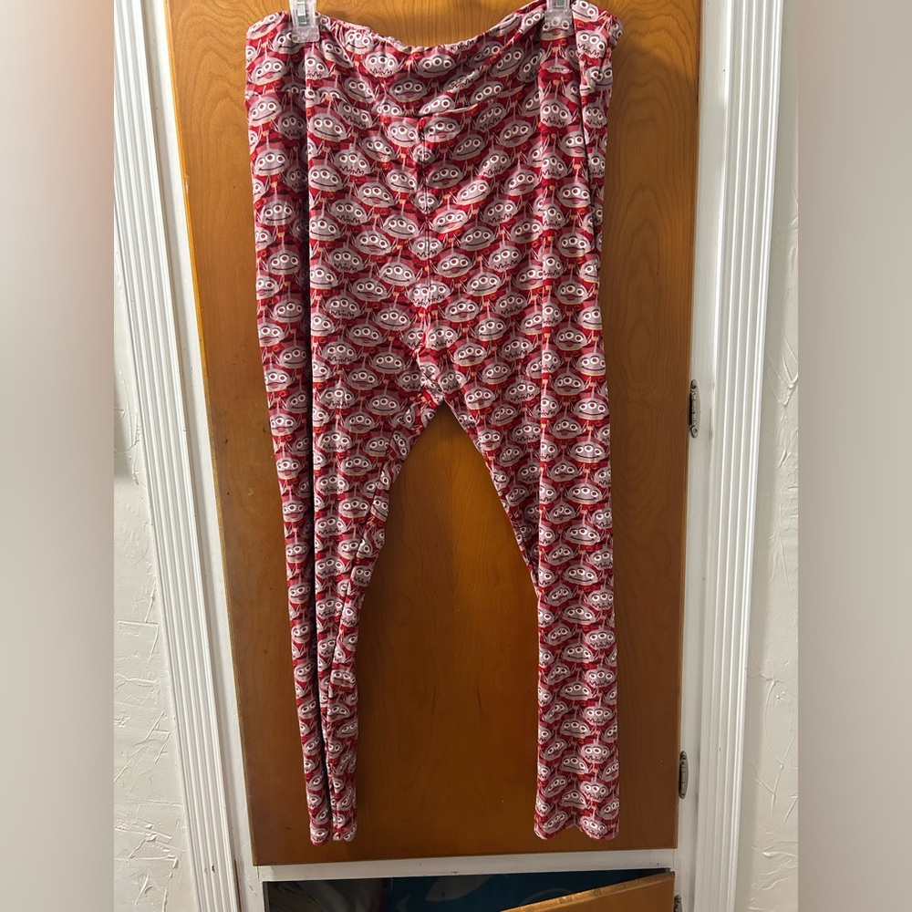 LuLaRoe Disney Alien print Leggings